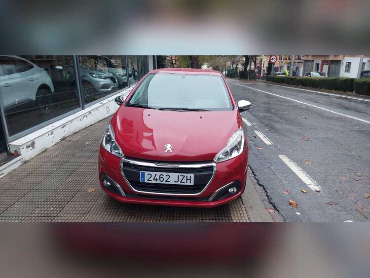 Peugeot 208 1.6 hdi foto 9